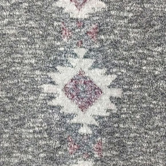 WOMEN'S Hollister Grey Sweater - Picture 3 of 7